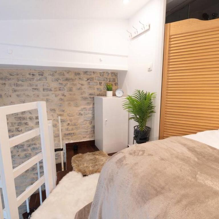 Duplex Parisien charmant en face métro13 - Apartamento de 1 dormitorio - 29