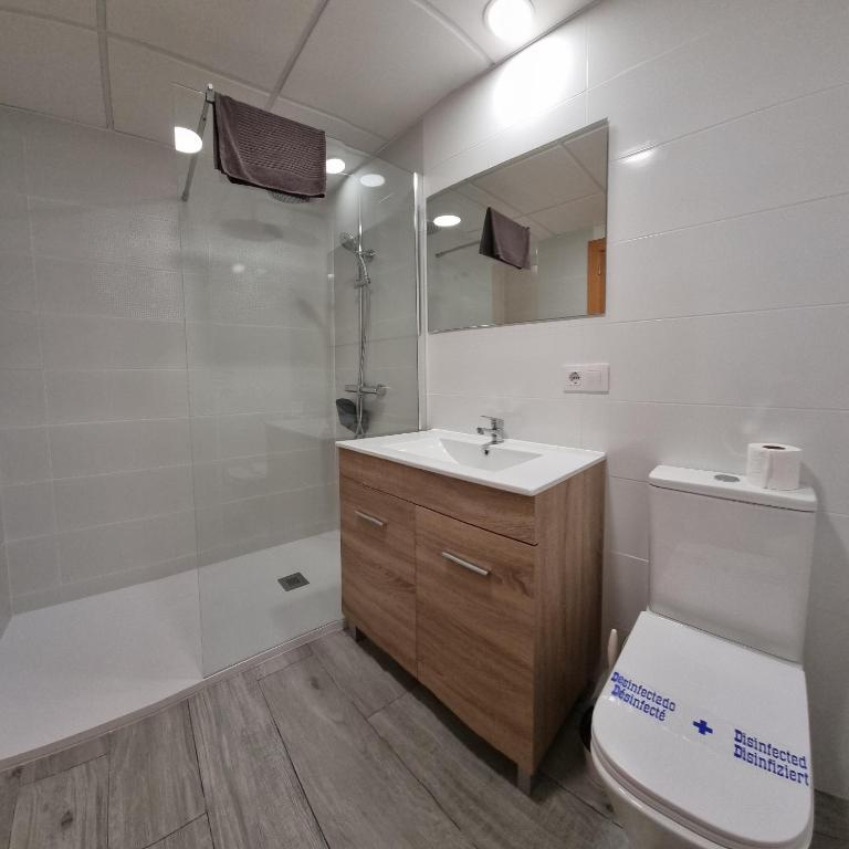 Apartamentos Paraiso Vera Playa, Ed Palmerston, Atico K a pie de playa, piscina privada en solarium, WiFi - Apartamento Ático - 20
