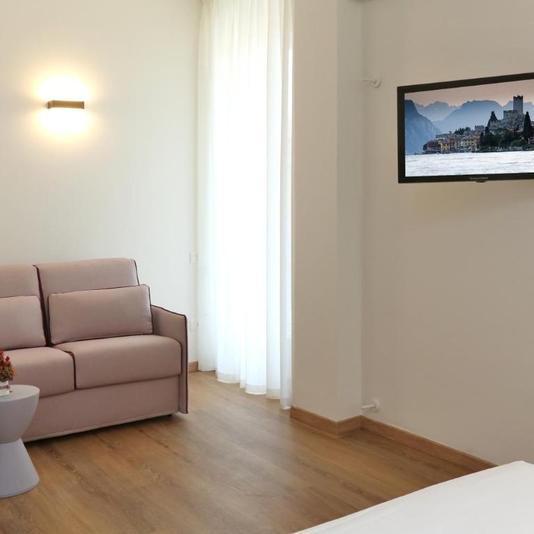 Ancora Suites - Camera Matrimoniale Deluxe con Vista Lago - 15