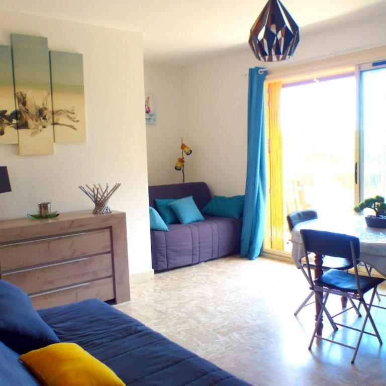 Bright apartment of 44 m with a nice balcony - Apartment - 1