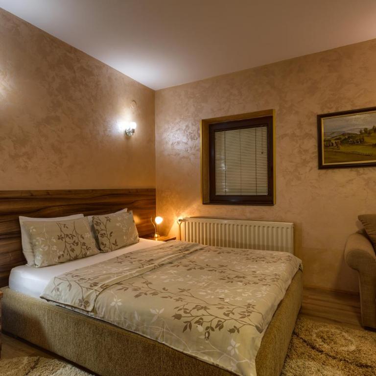 Apartment Vila Simovic - Dvokrevetna Soba sa Bračnim Krevetom i Pogledom na Park - 33