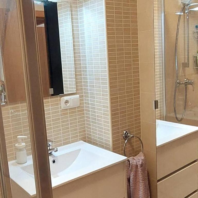 Superacogedor y semicentrico piso - Apartamento de 3 dormitorios - 23