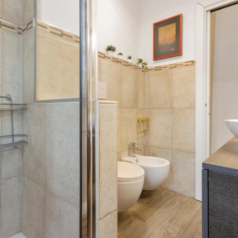 Loft Corso Trieste Free parking & Kitchen - One-Bedroom House - 7
