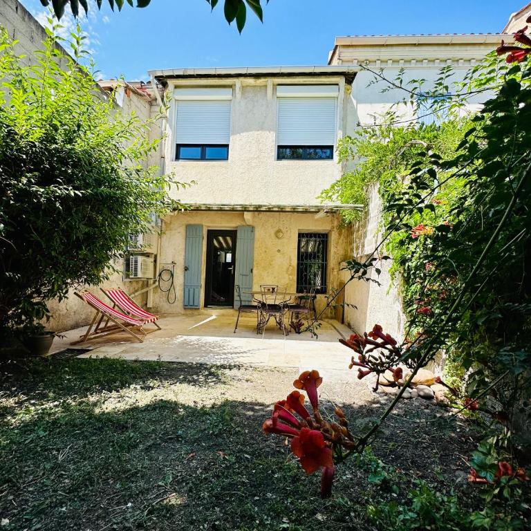 Maison de ville avec jardin - Casa de 3 dormitorios - 23