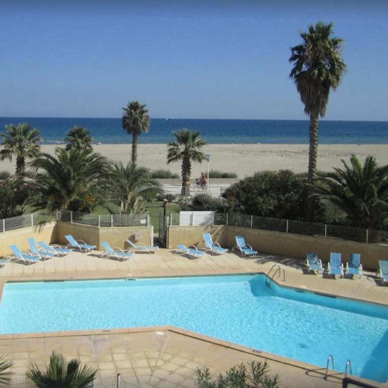 Appartement 2 pièces avec piscine proche commerces - FR-1-748-4 - Apartment - 4