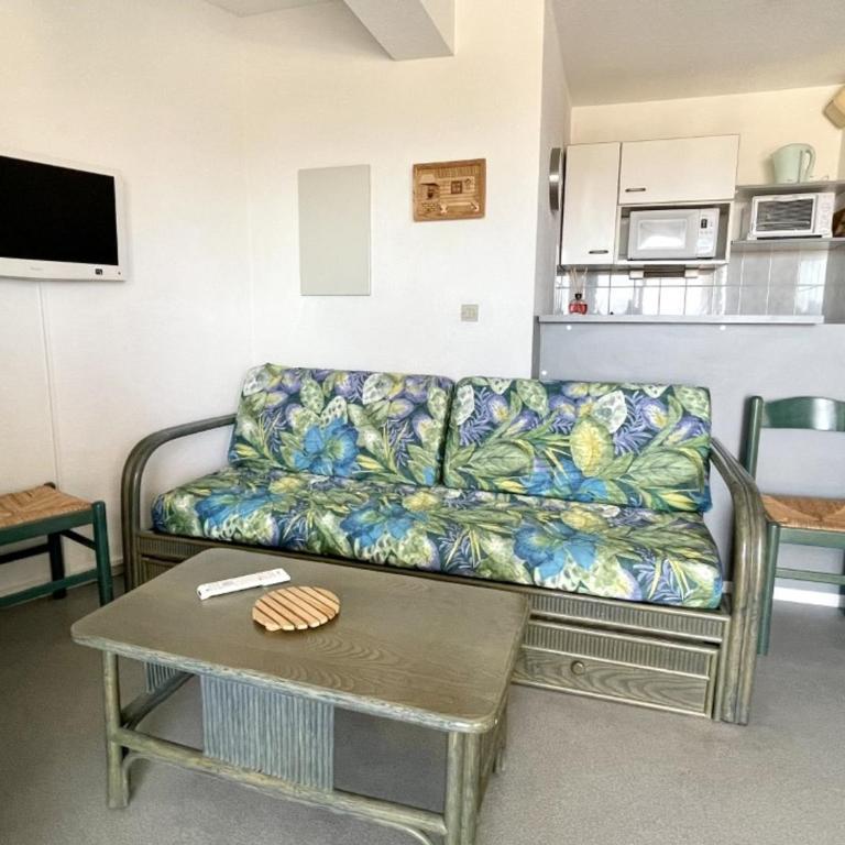 Appartement 2 chambres avec piscine et terrasse, à 50m de la plage - FR-1-748-9 - Apartment - 5
