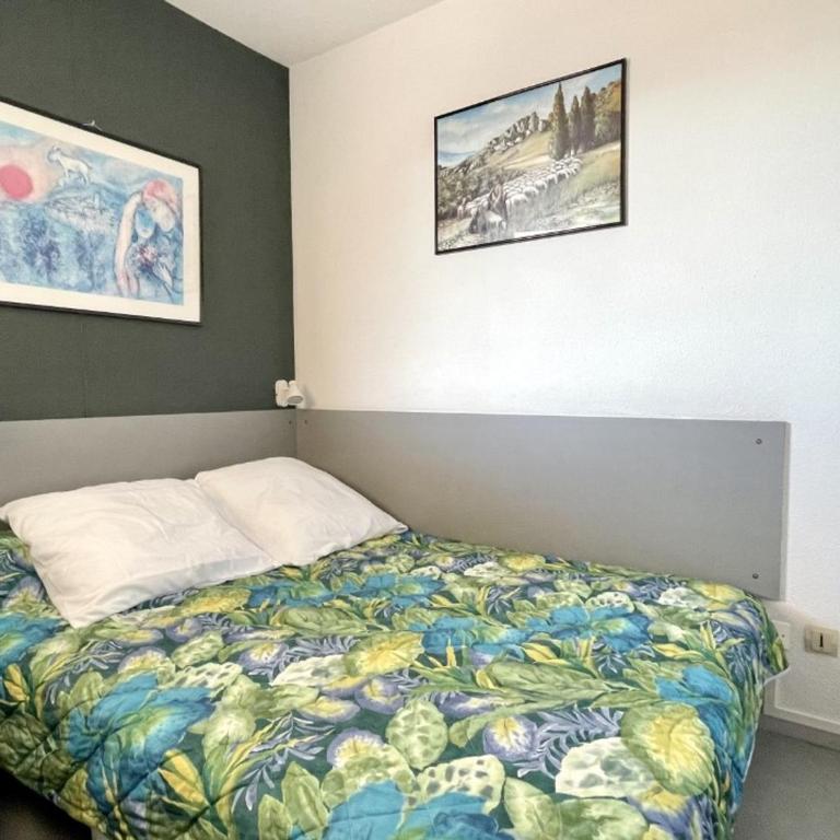 Appartement 2 chambres avec piscine et terrasse, à 50m de la plage - FR-1-748-9 - Apartment - 21
