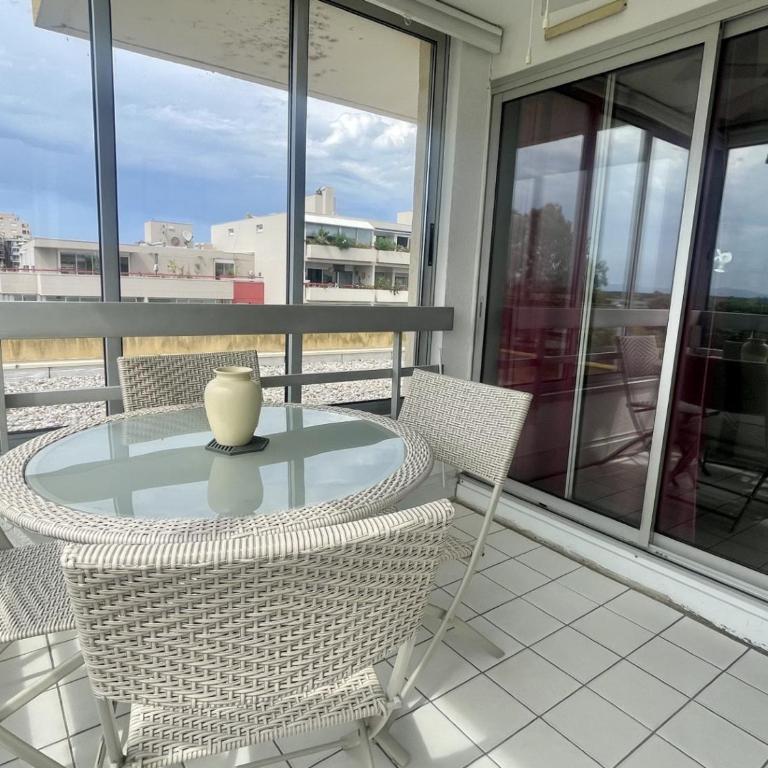 Appartement 2 pièces avec parking, WIFI, et climatisation - FR-1-748-14 - Apartamento - 13