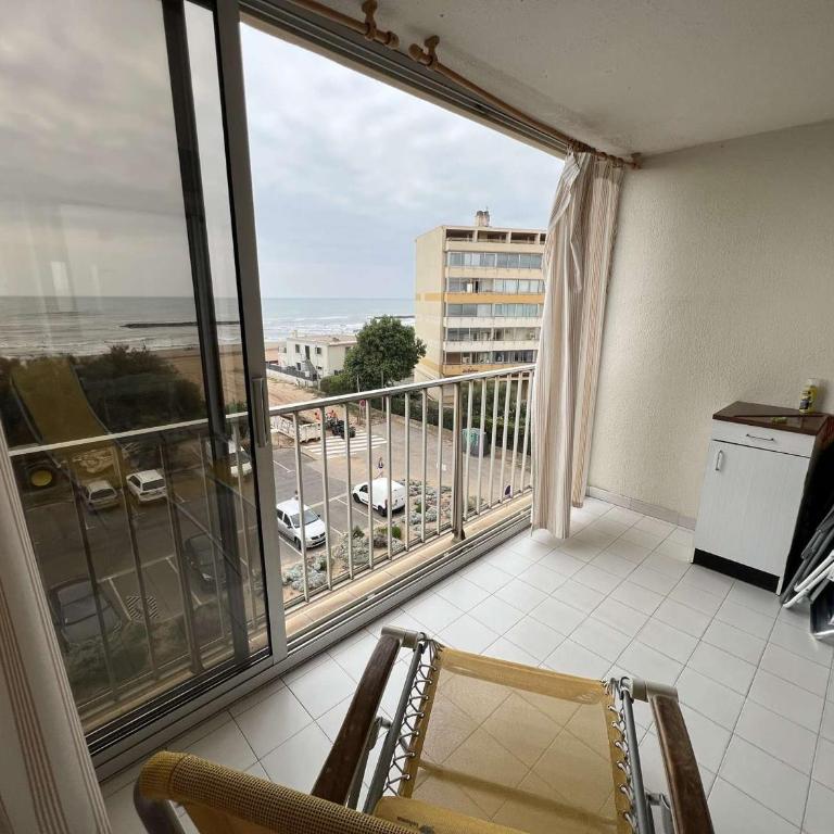 T3 pour 4 pers. à 50m de la plage, parking privatif - FR-1-701-71 - Apartment - 2