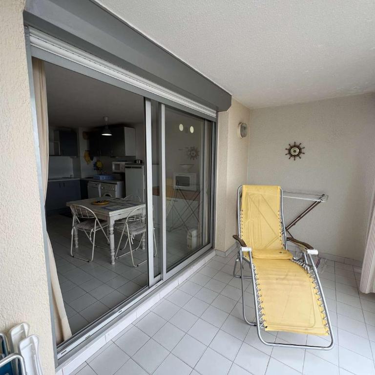 T3 pour 4 pers. à 50m de la plage, parking privatif - FR-1-701-71 - Apartment - 3