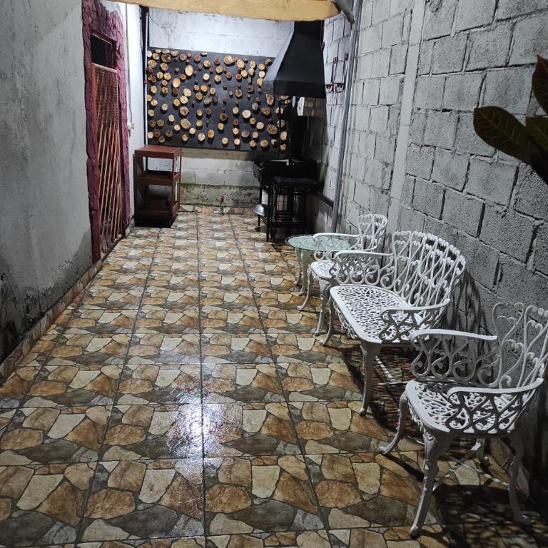 Casa Confortable en Zamora Chinchipe - Seven-Bedroom House - 17