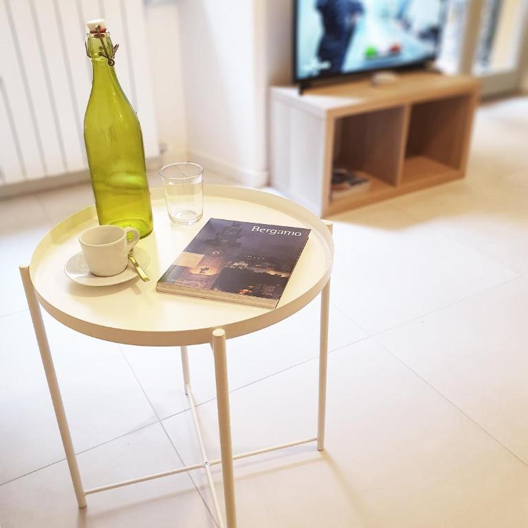 Apartment Via Sant'Alessandro 22 - Sostify - Monolocale con Balcone - 14