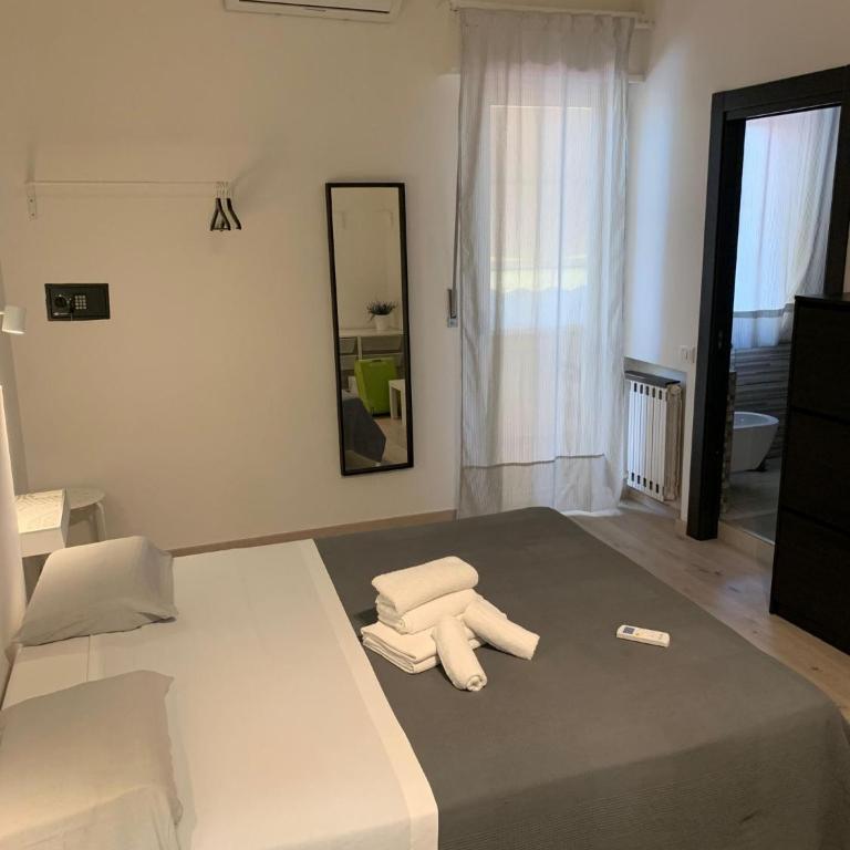 Enjoy Tropea Accomodation - Double Room with Private Bathroom - 6