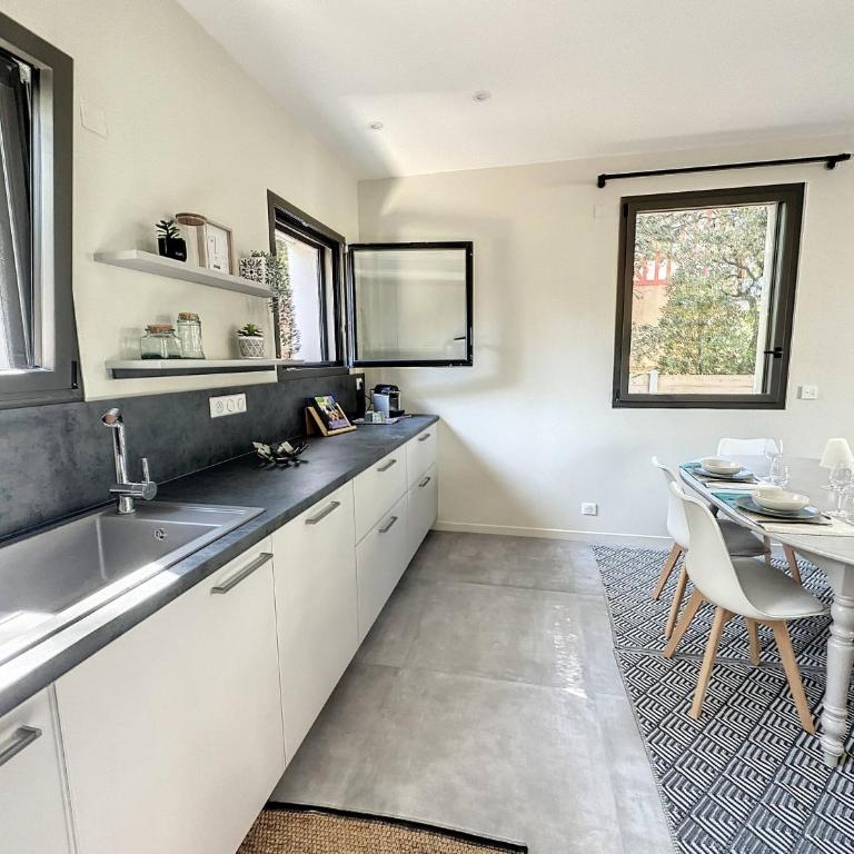 La Pinede 350m de la Plage - Casa con 3 Camere da Letto - 5