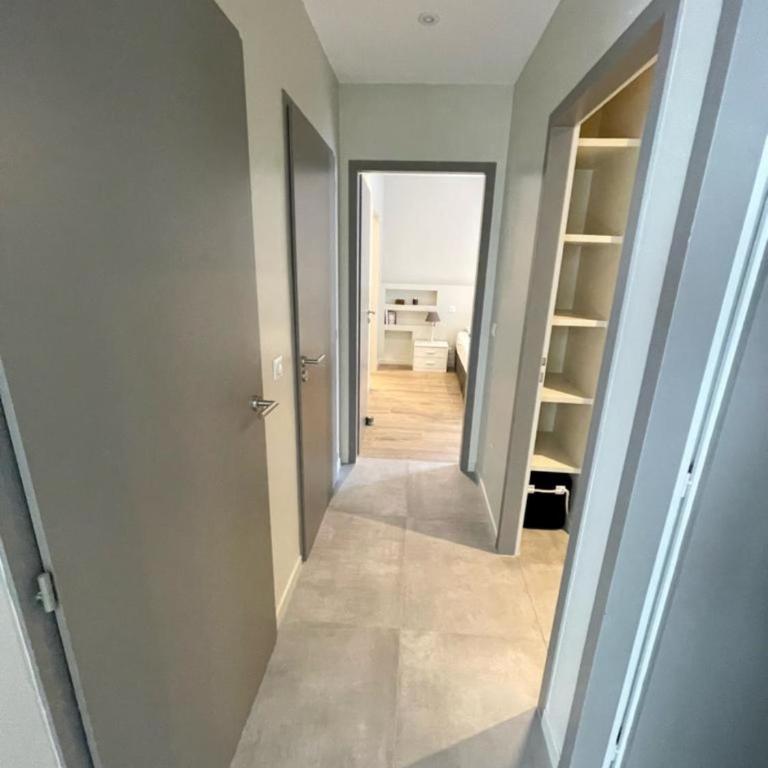 La Pinede 350m de la Plage - Casa con 3 Camere da Letto - 17