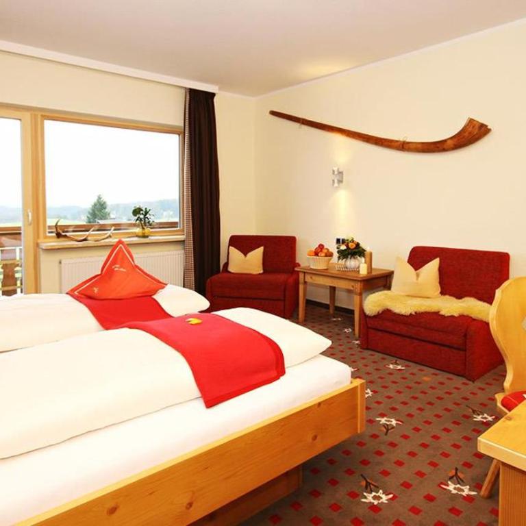 Landhotel Alphorn - Familienzimmer mit Balkon - 2