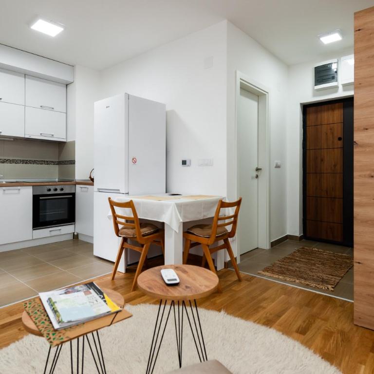 Apartman MIA - One-Bedroom Apartment - 8