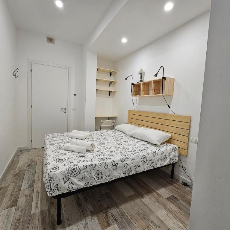 Kos - Double Room with Private Bathroom - 2