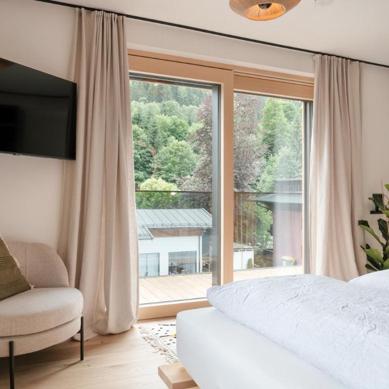 Grand Pension Franziska - inkl CrossFit Gym - Deluxe Doppelzimmer mit Balkon - 8