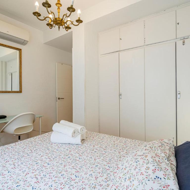 Plaza de España Madrid Centro TEMPORAL M JAM472 - Three-Bedroom Apartment - 14