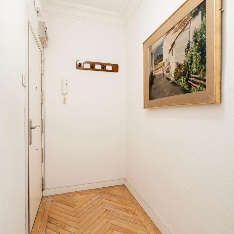 Plaza de España Madrid Centro TEMPORAL M JAM472 - Three-Bedroom Apartment - 25