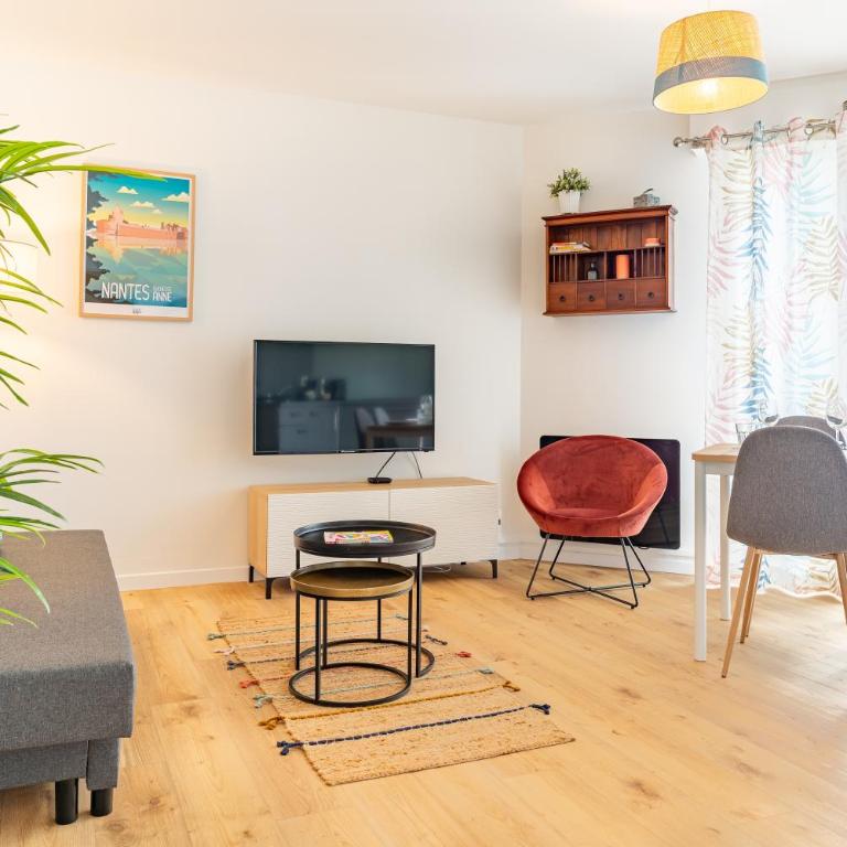 Le Congrès- Au cœur du centre ville avec Parking - One-Bedroom Apartment - 11