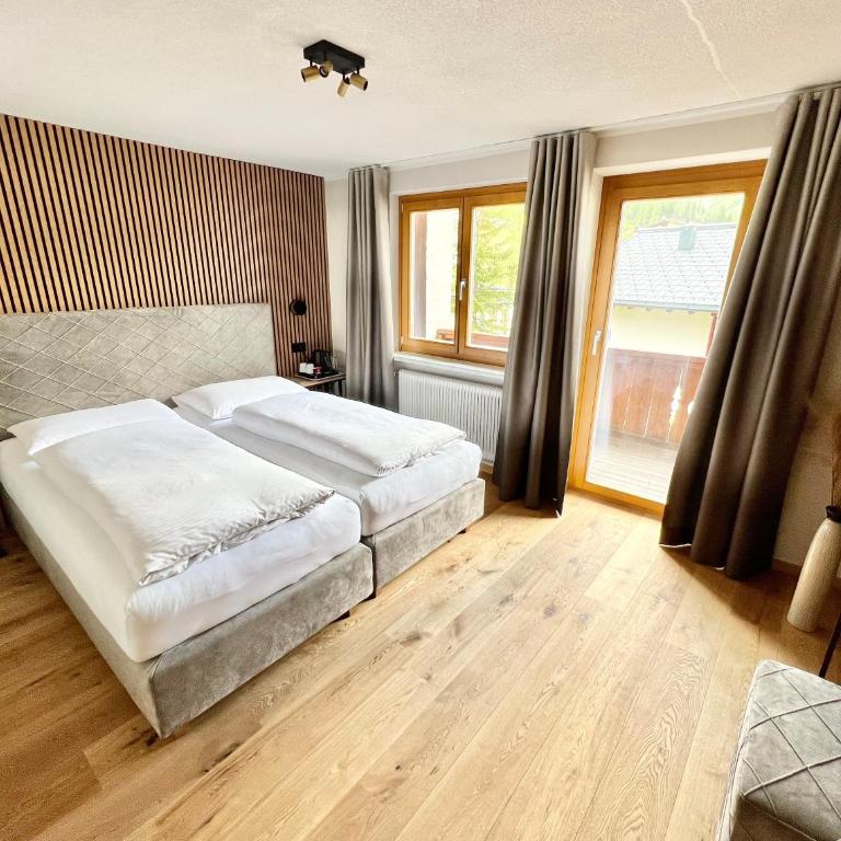 Haus Schrofenstein - Comfort Doppelzimmer - 7