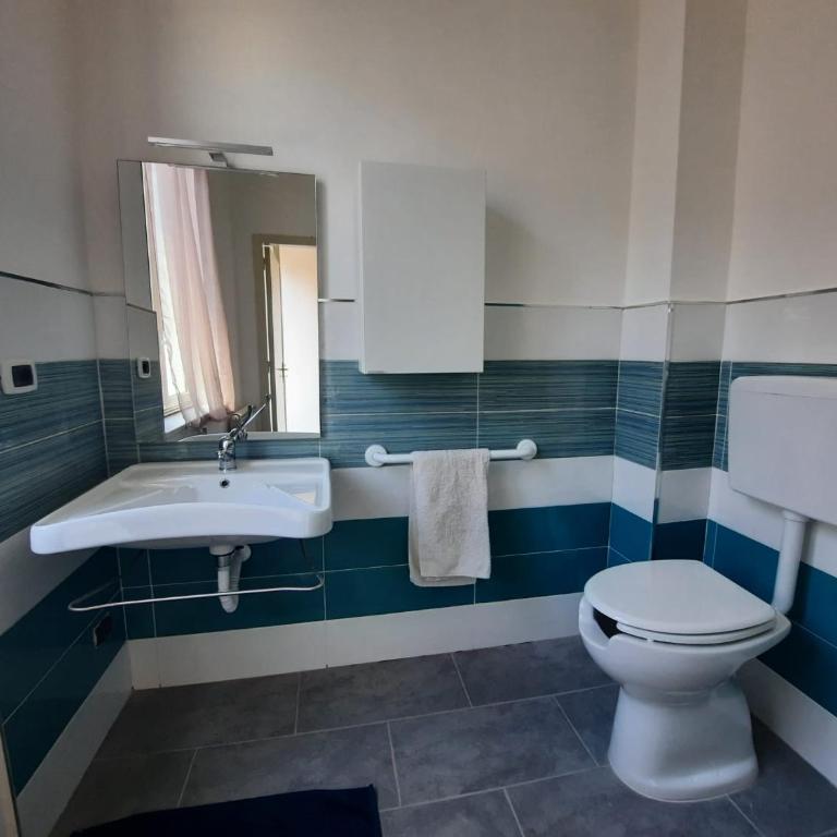 Porta Grazia - King Room - Disability Access - 3