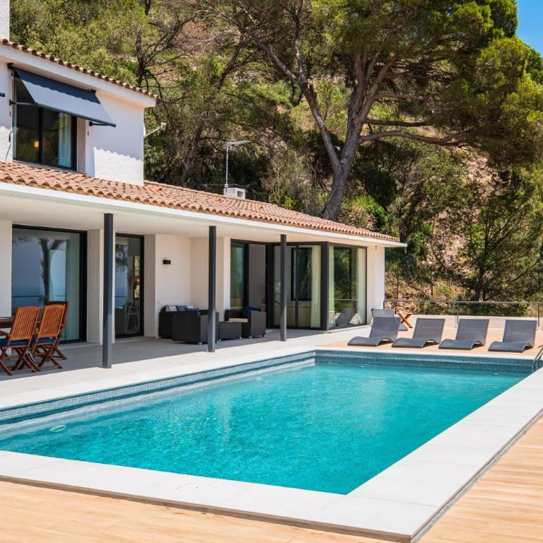 A-19 BEGUR AIGUABLAVA 6 Pax - Three-Bedroom House - 16
