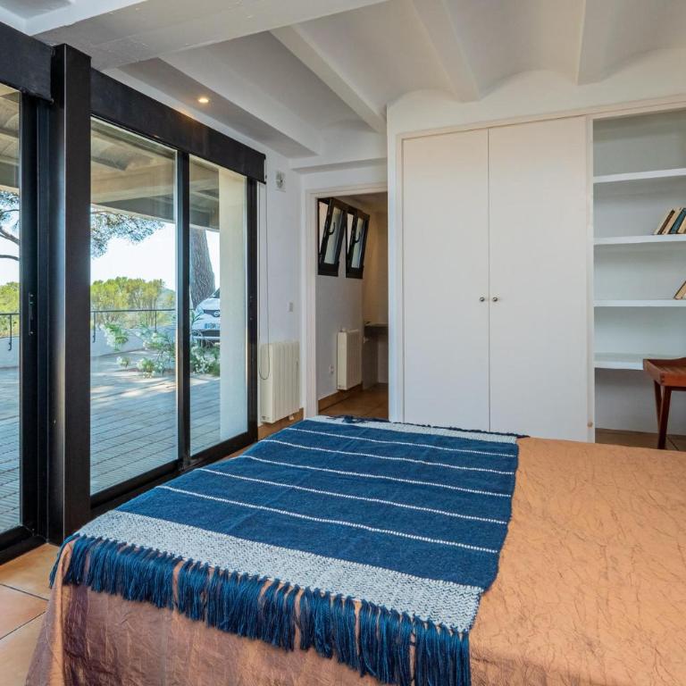 A-19 BEGUR AIGUABLAVA 6 Pax - Three-Bedroom House - 42