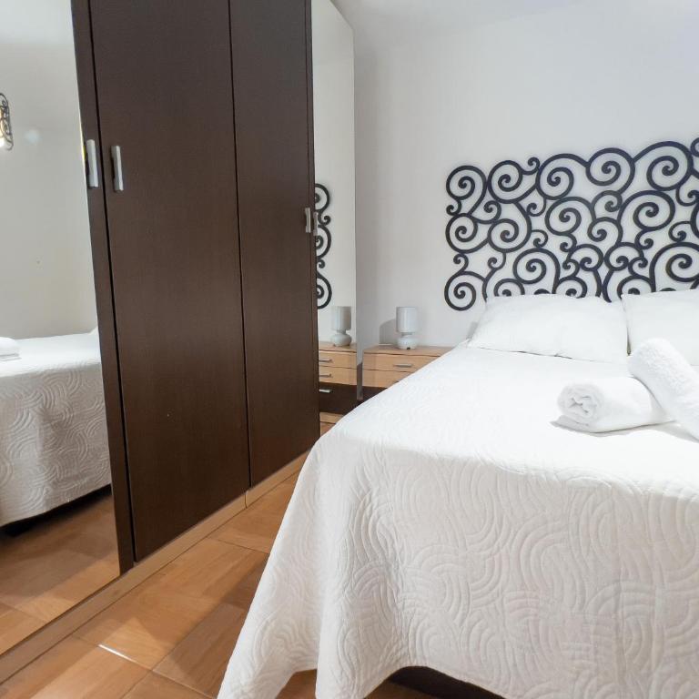 APARTAMENTO AL-ALBA - Two-Bedroom Apartment - 27