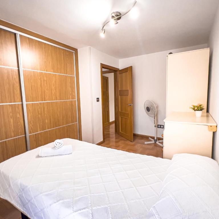 APARTAMENTO AL-ALBA - Two-Bedroom Apartment - 35