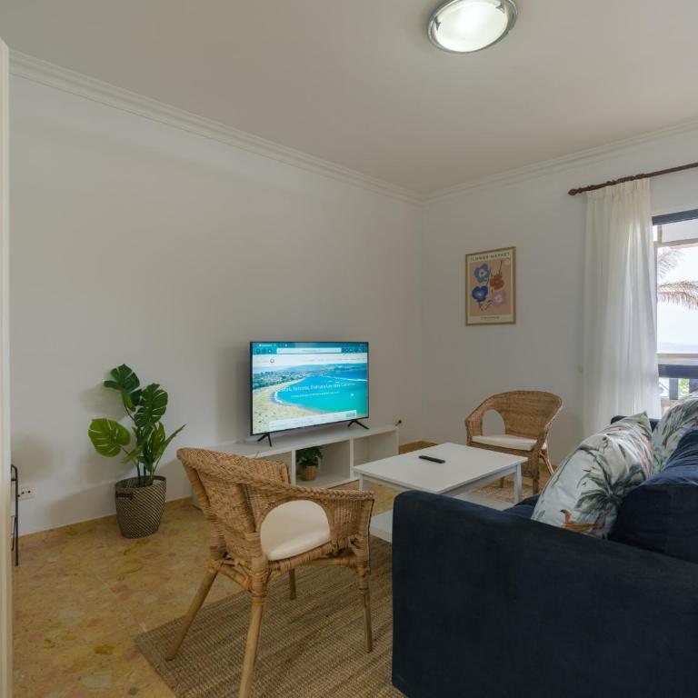 Beach Front Las Canteras By CanariasGetaway - Casa - 3