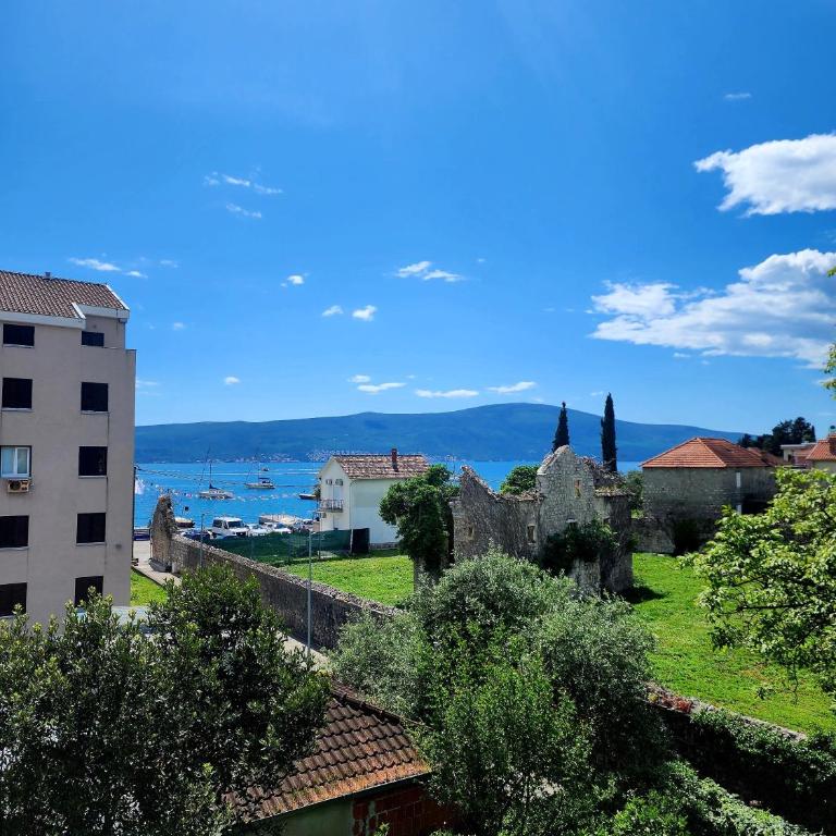 Apartmani Stipanic Tivat - Apartment with Terrace - 17