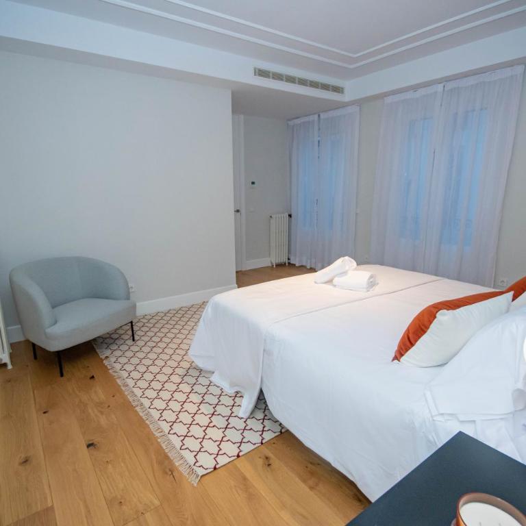 For You Rentals Lujoso y elegante ap TEMPORAL en Centro Madrid ALC353 - Three-Bedroom Apartment - 28
