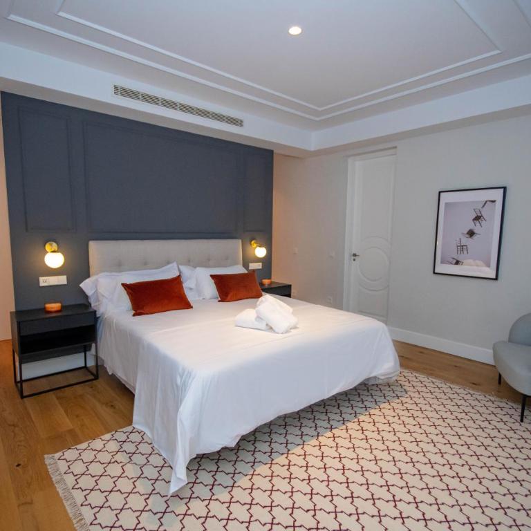 For You Rentals Lujoso y elegante ap TEMPORAL en Centro Madrid ALC353 - Three-Bedroom Apartment - 29