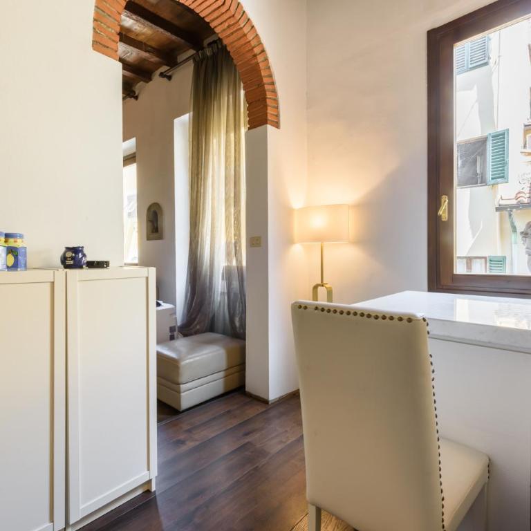 Borgo Art Apartment by Mmega - Appartamento con 2 Camere da Letto - 10