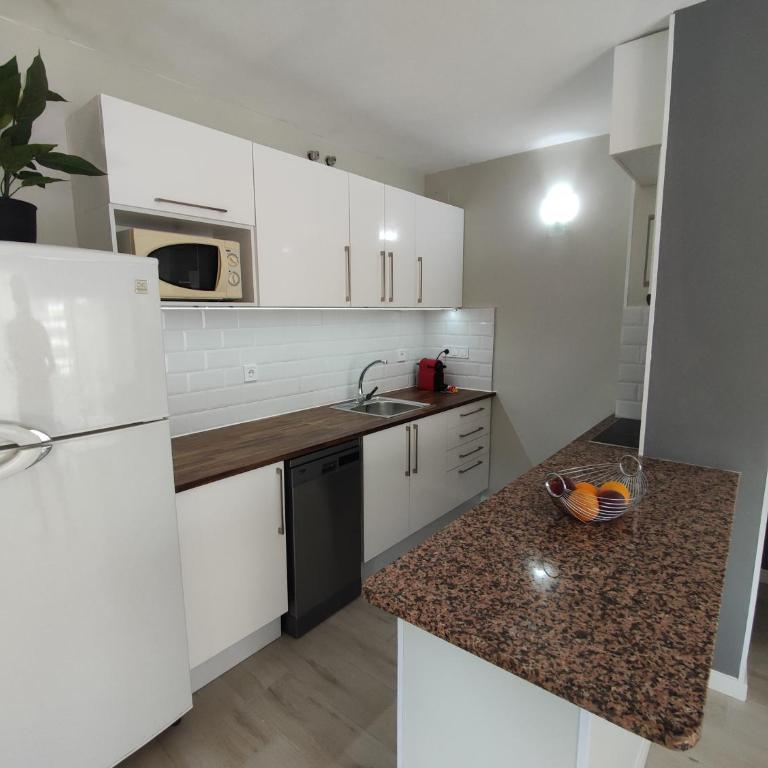 Salou Sol - One-Bedroom Apartment - 3