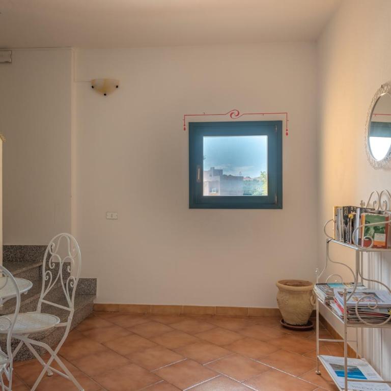 Quaint Residence I Mirti Bianchi 1 Bedroom Sleeps 2 persons - Bilo 2 - Apartment - 50