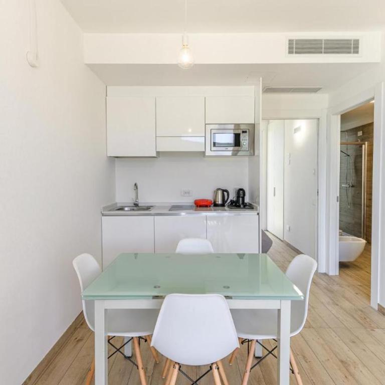 Stunning Capo Falcone Charming Apartments 1 Bedroom Apt sleeps 4 - Appartamento - 17
