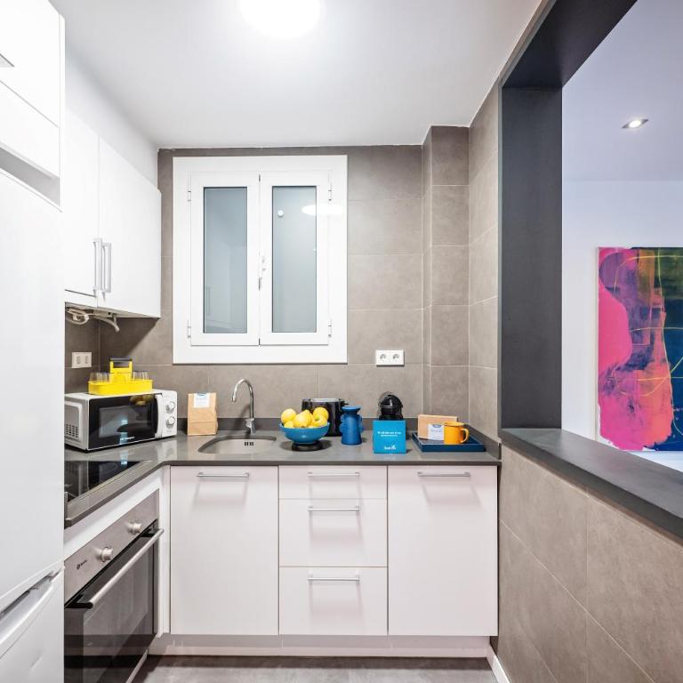 Sweett - Casa Miro - Three-Bedroom Apartment - 12