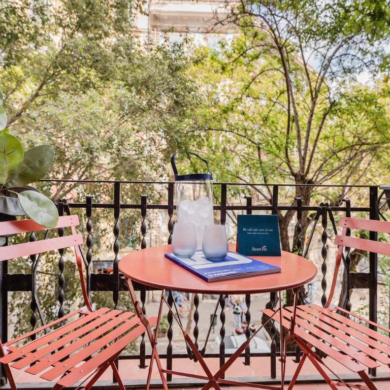 Sweett - Casa Miro - Three-Bedroom Apartment - 11