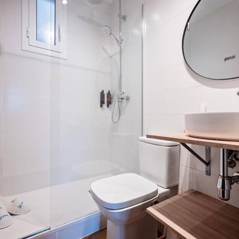 Sweett - Casa Miro - Three-Bedroom Apartment - 6