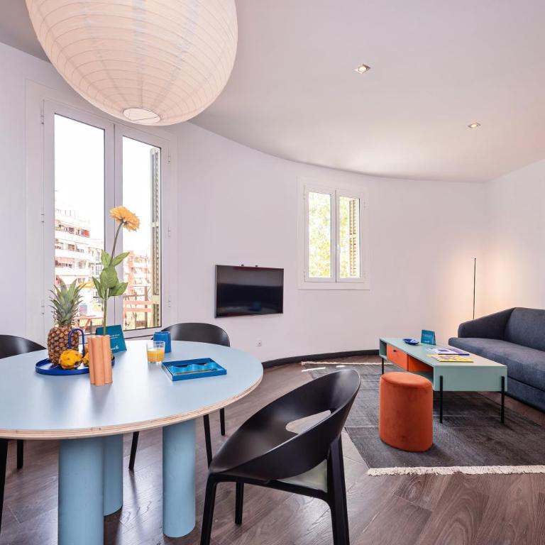 Sweett - Casa Miro - Three-Bedroom Apartment - 8