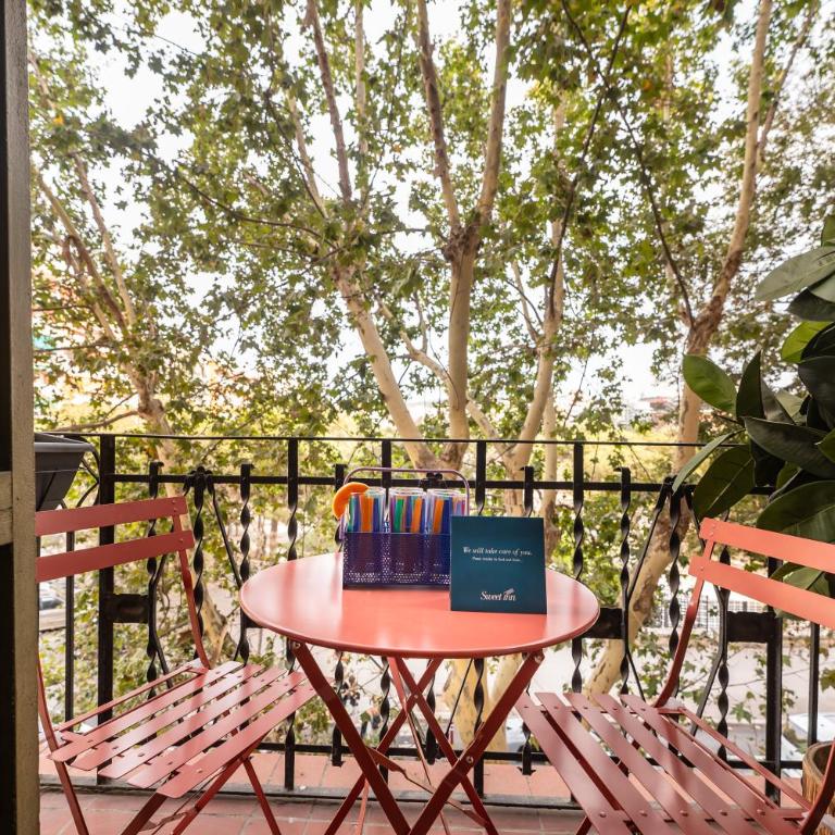 Sweett - Casa Miro - Three-Bedroom Apartment - 8