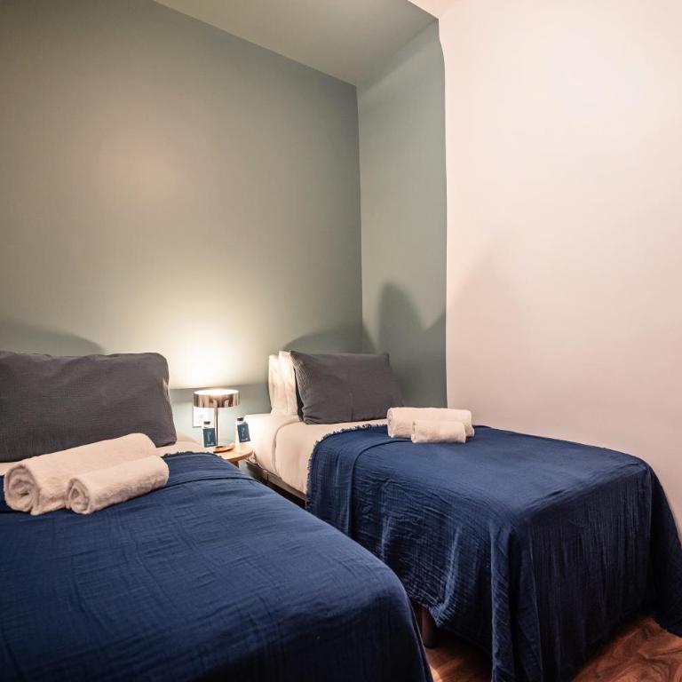 Sweett - Casa Miro - Three-Bedroom Apartment - 1