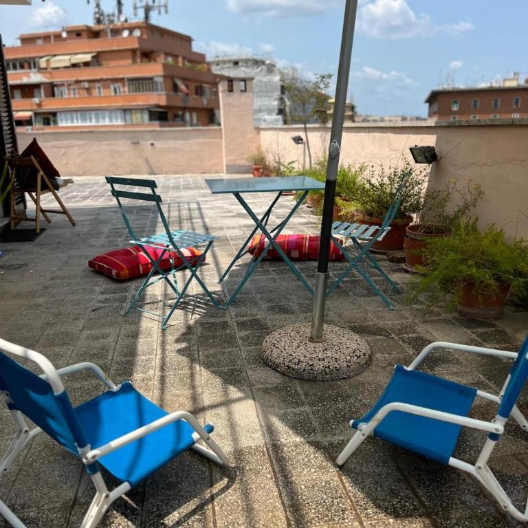 Appartamento con ampio Terrazzo - Appartamento con 1 Camera da Letto - 1