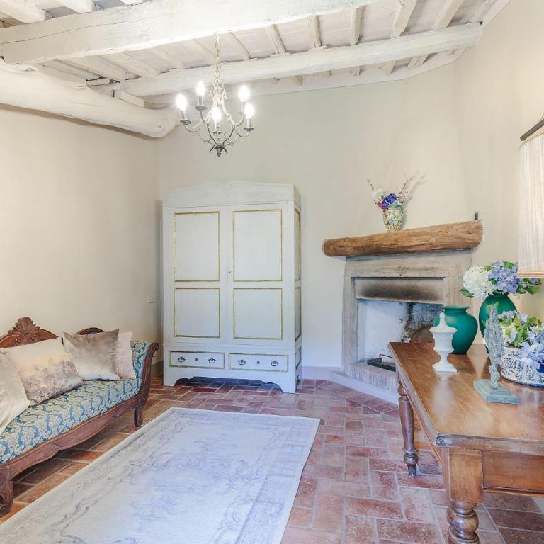 Villa Gattaiola, Rewind In Style In a Renaissance Villa with Pool among the Vineyards in Lucca Property overview - Villa - 37