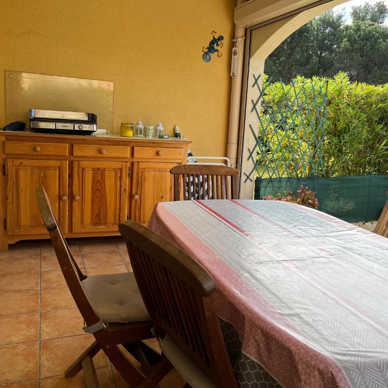 Le Noisetier - Two-Bedroom Apartment - 22