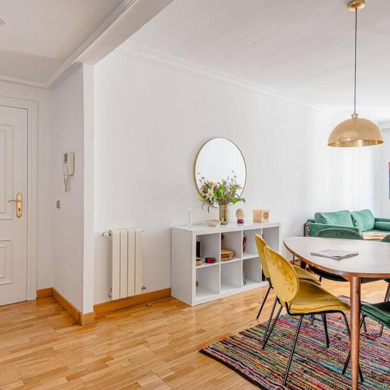 Beautiful flat with pool in the center-S-MARC - Two-Bedroom Apartment - 6